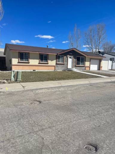 Main picture of 1189 Colt Dr