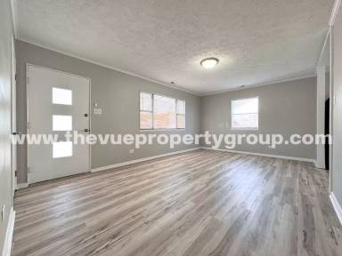 Main picture of 2302 S 10th St