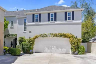 Main picture of 27003 Pierpont Ct