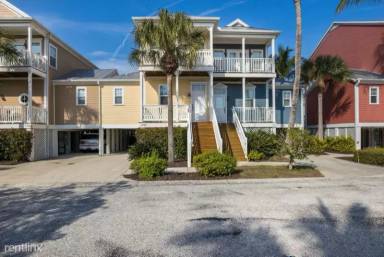 Main picture of 11780 Anglers Club Dr