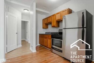 Main picture of 5900 Kenmore Apartments