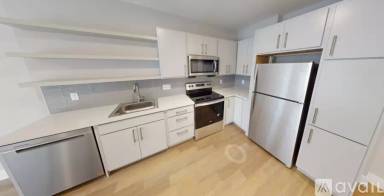 Main picture of 250 Centre St Apartments