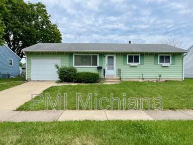 Main picture of 804 E 12th St