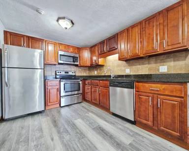 Main picture of 1235 N Shore Rd