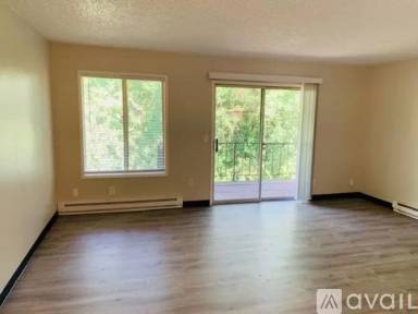 Main picture of 340 NE 100th Ave