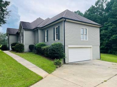 Main picture of 70 Indian Bluff Dr