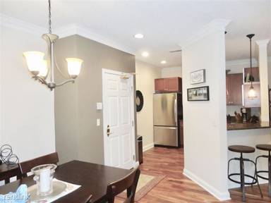 Main picture of Lake Bluff Condominiums