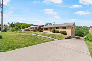 Main picture of 115 Green Glen Dr