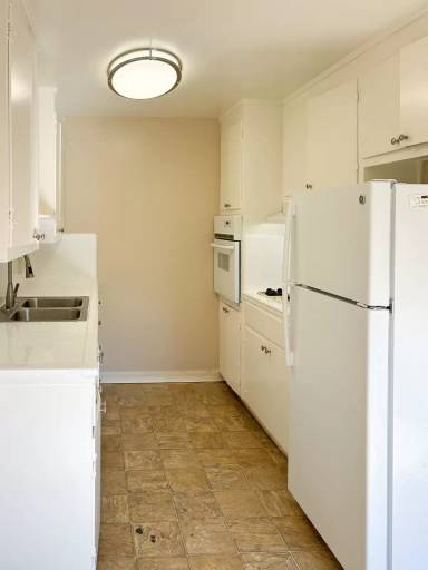 Main picture of Belaire Apartments