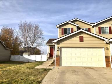 Main picture of 2835 W E St