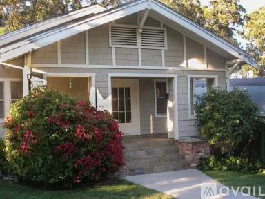 Main picture of 820 Edgehill Dr