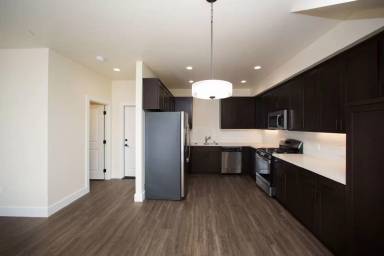 Main picture of 531 Grande Ave