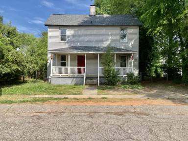 Main picture of 135 C St