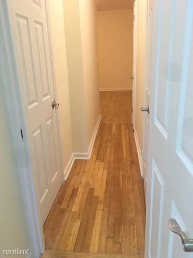 Main picture of 123 E 82nd St