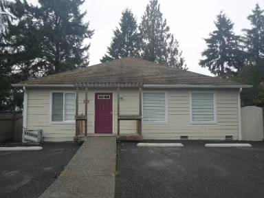 Main picture of 103 E Grand St