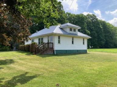 Main picture of 15055 Willy Rd