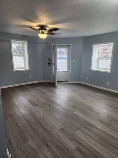 Main picture of 110 W Pearl St