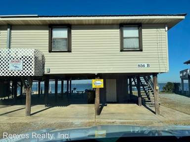 Main picture of 856 Desoto Dr