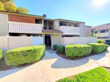 Main picture of 60 Town and Country Rd