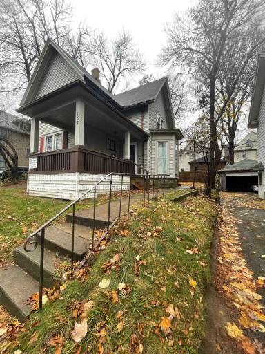 Main picture of 152 Driving Park Ave