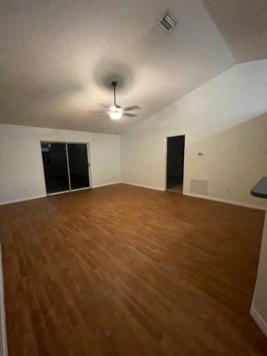 Main picture of 1620 Howland Blvd