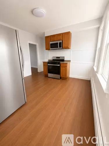 Main picture of 982 Douglas Ave