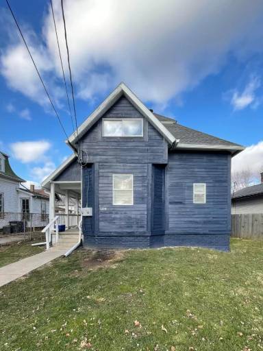 Main picture of 1214 W Havens St