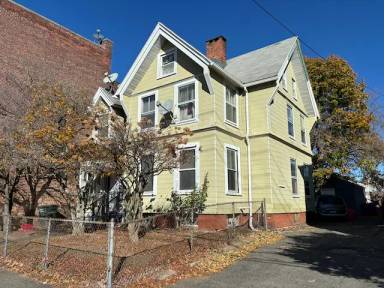 Main picture of 784 Howard Ave