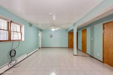 Main picture of 228 Beacon Ave