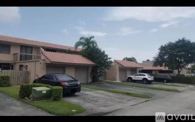 Main picture of 20571 NE 6th Ct