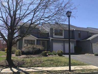 Main picture of 42 Raven Dr