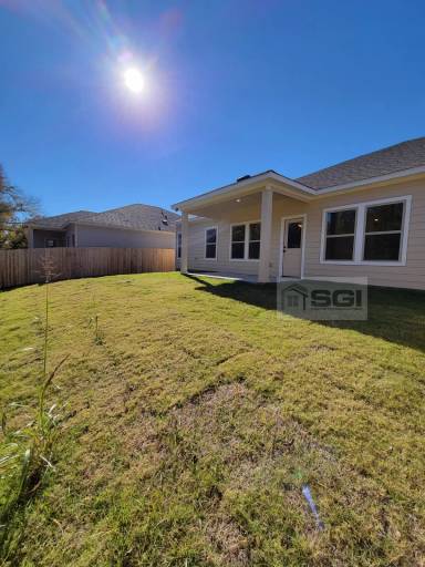 Main picture of 126 Canales Cir