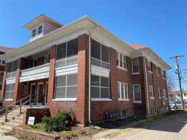 Main picture of 835 Goodhue Blvd