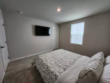 Main picture of 223 Monmouth St