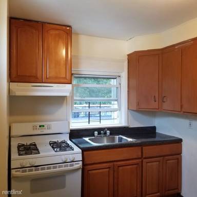 Main picture of 338 Warburton Ave