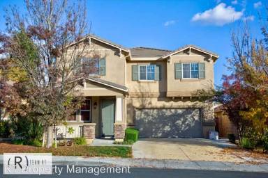 Main picture of 2772 Paradise St