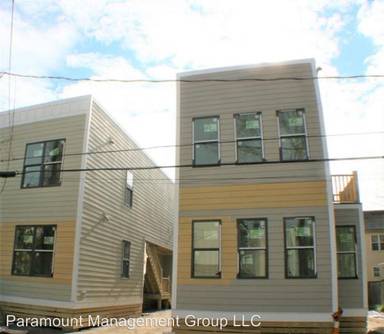 Main picture of 25 Strawberry Ln