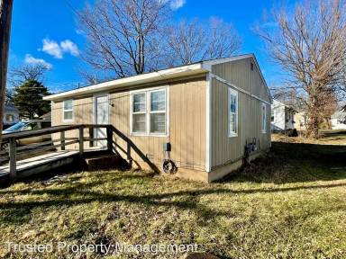 Main picture of 328 Maple St