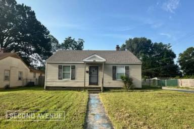Main picture of 2565 Lowell Ave