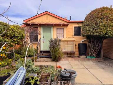 Main picture of 3606 Nevil St