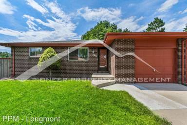 Main picture of 1011 Emerson Pl