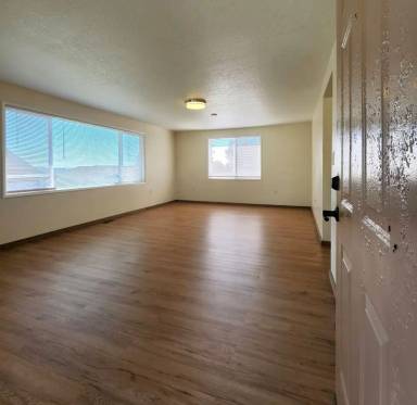 Main picture of 10914 Willow Rd