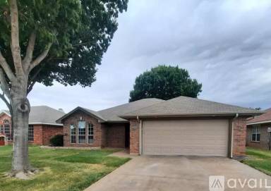 Main picture of 5008 Bayberry Dr