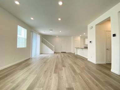 Main picture of 6129 Rosewood Way