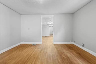 Main picture of 38 N Grant Ave