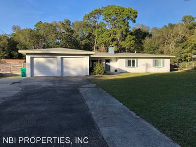 Main picture of 11 North Dr