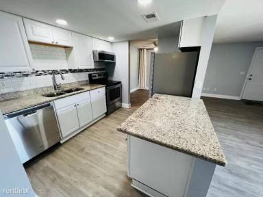 Main picture of 127 Camphor Cir