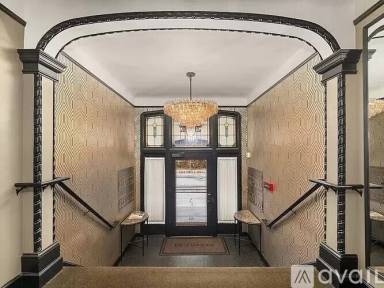 Main picture of 325 Harvard Ave E