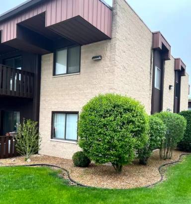Main picture of 1117 E Division St