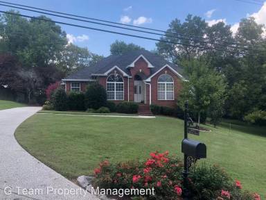 Main picture of 205 Spring Rd
